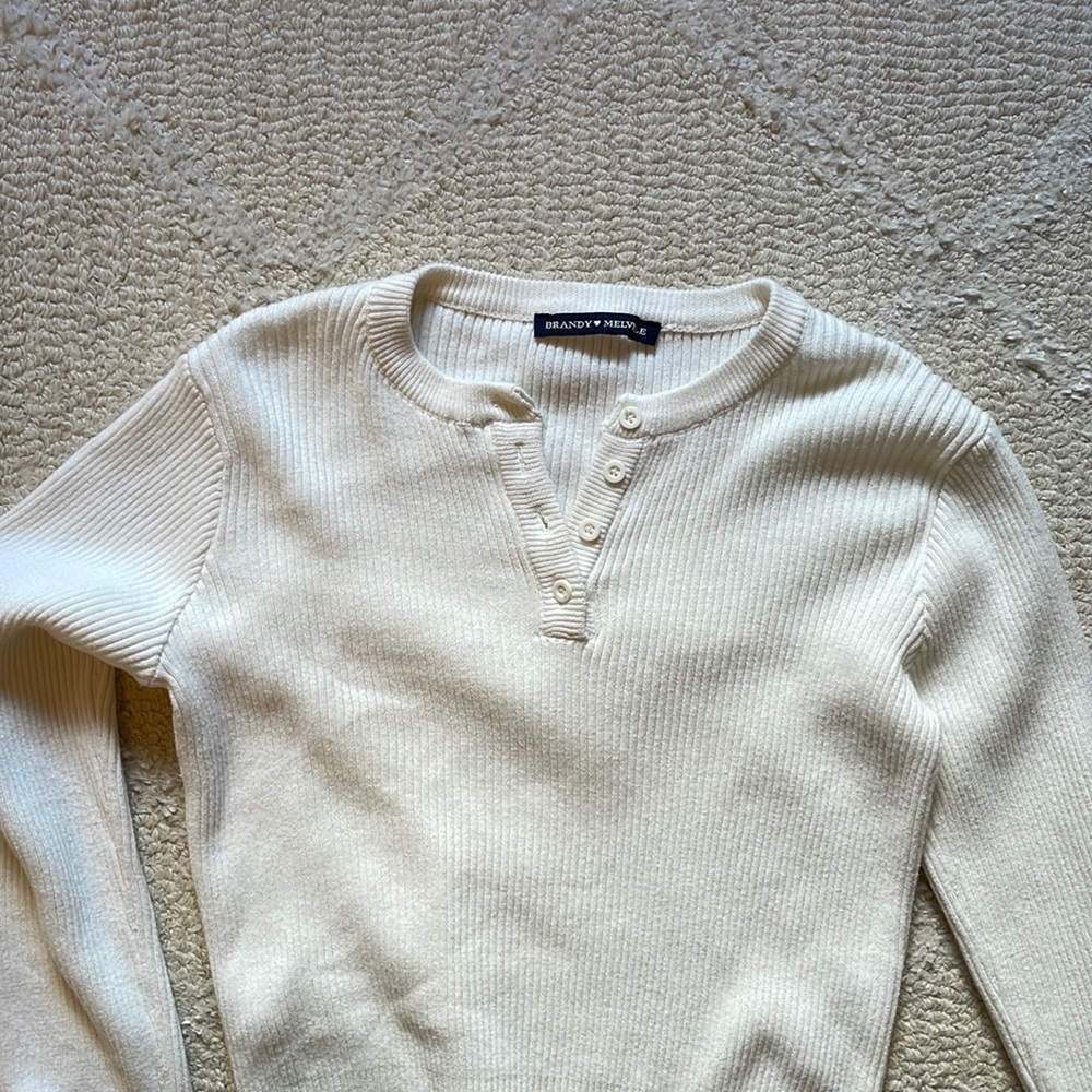 Brandy Melville sweater crop